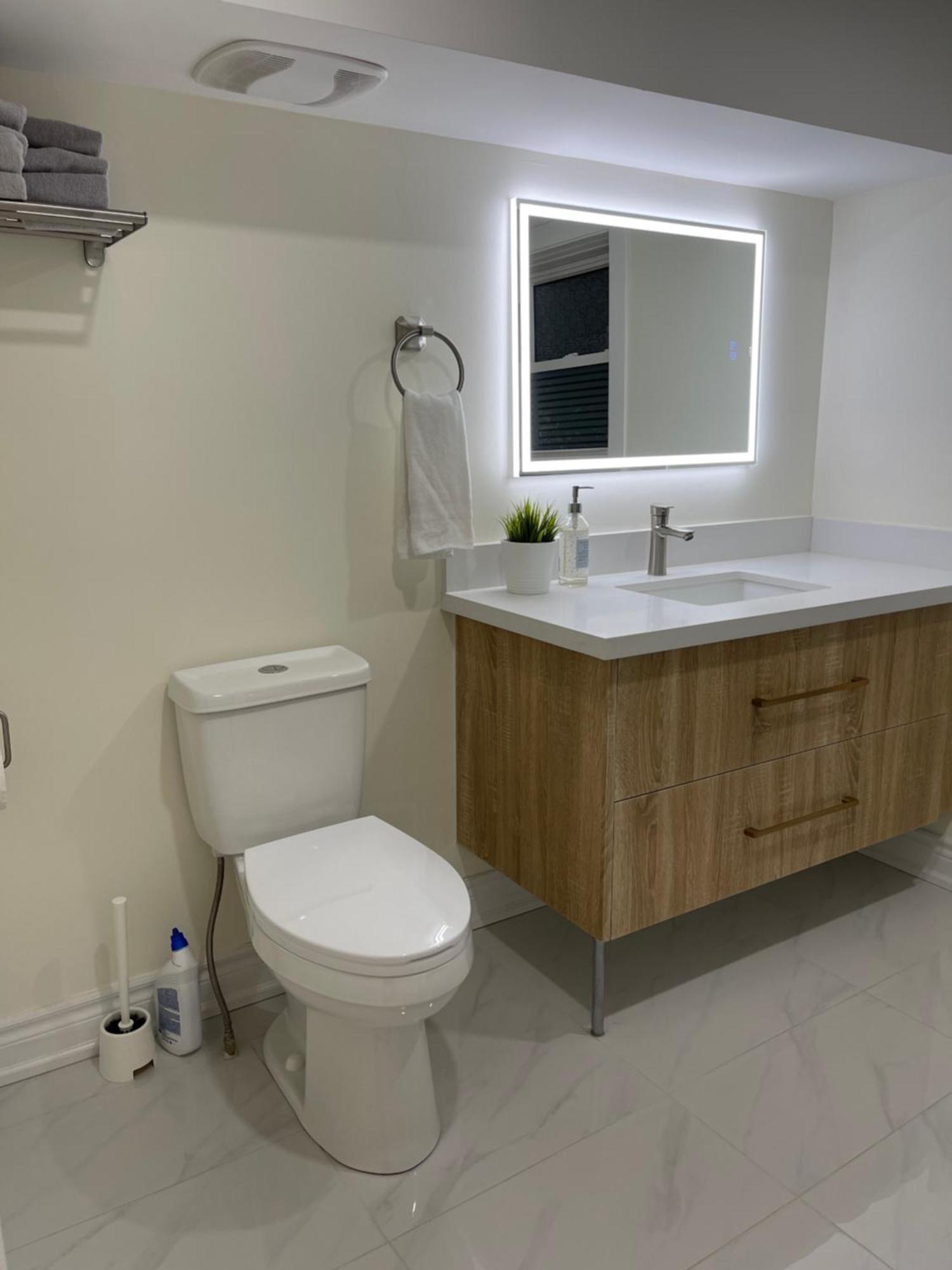 Casa vacanze Two-bedroom With King Bed-4 Minutes To The Falls Niagara Falls